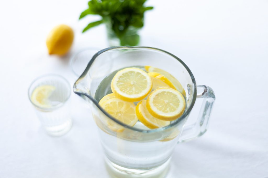 Detox water and lemon